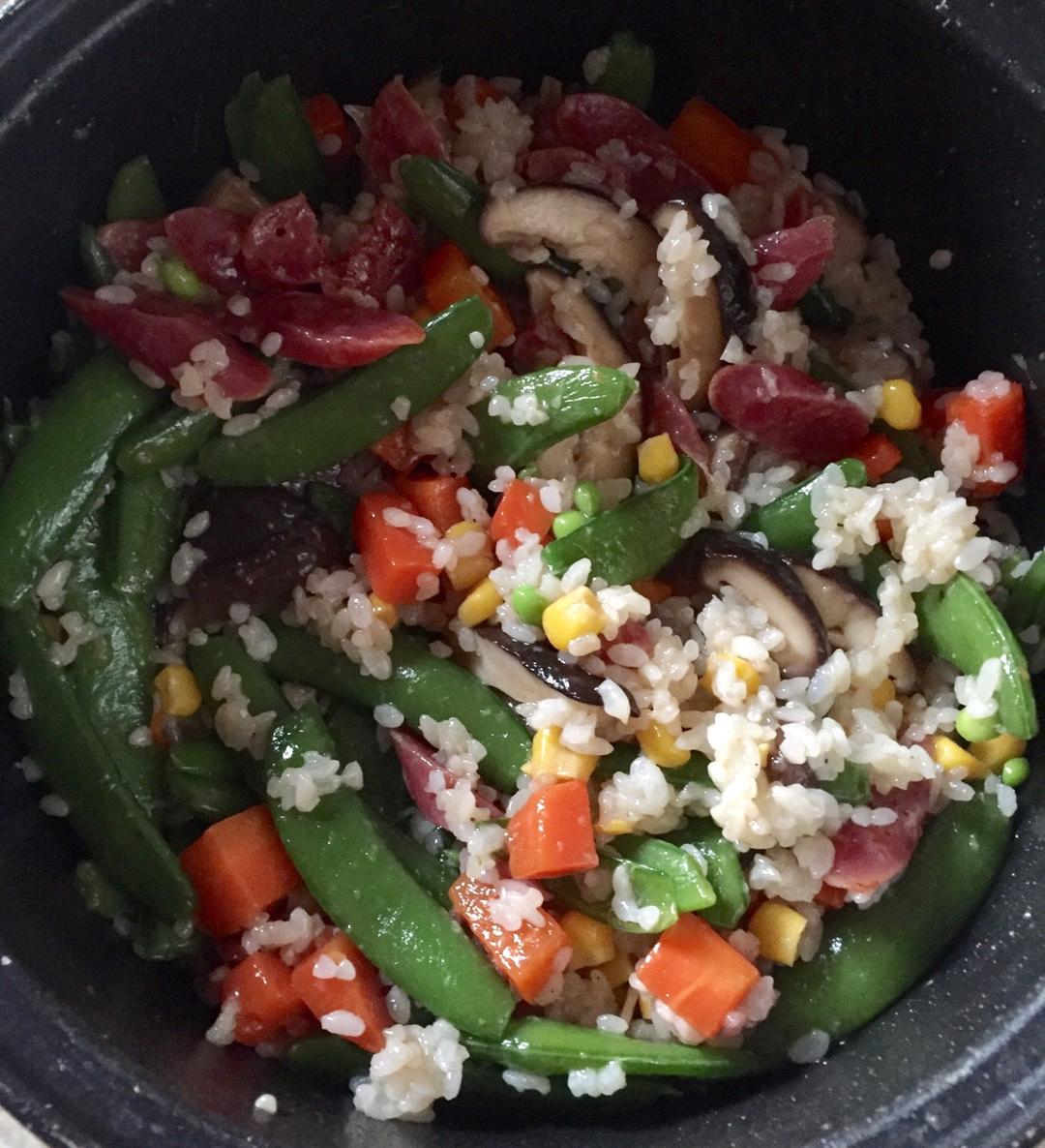 腊肠煲仔饭（电饭锅版）