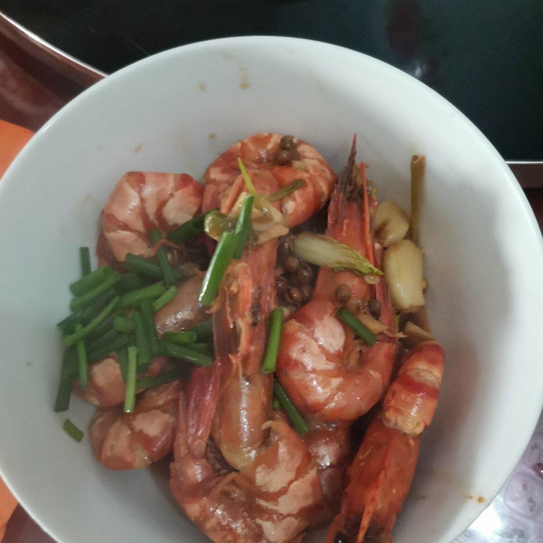 杨小厨一日菜谱——红烧泰国黑虎虾（家常做法）