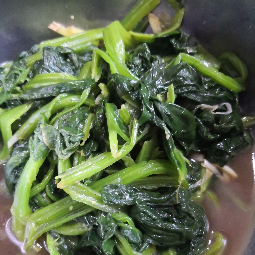 凉拌菠菜(家传秘方)