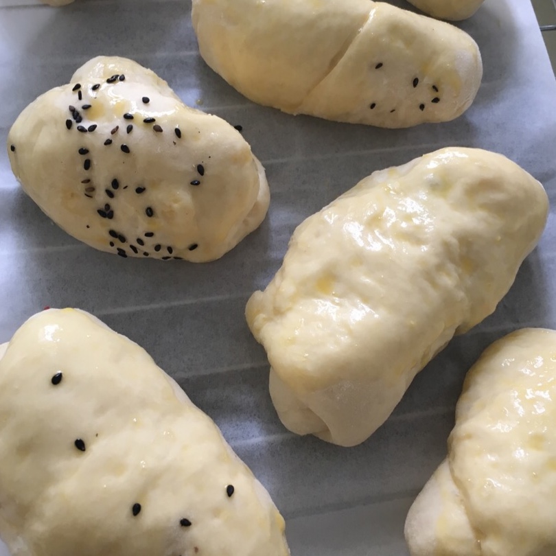 黄油面包卷