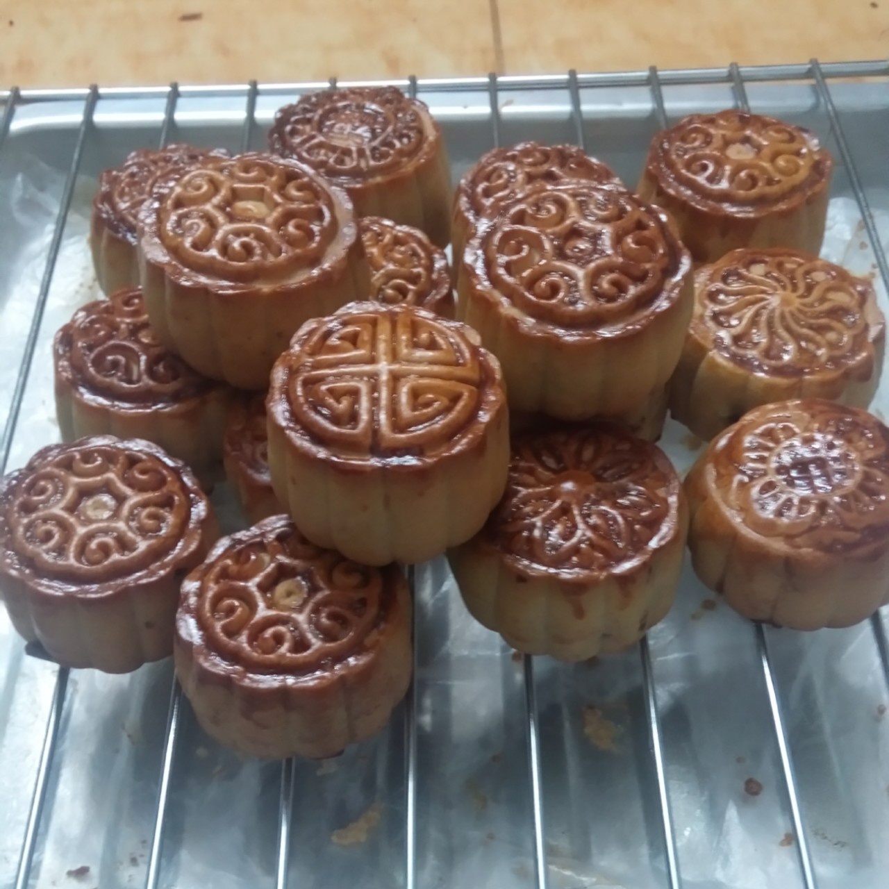 广式月饼－－蛋黄豆沙月饼