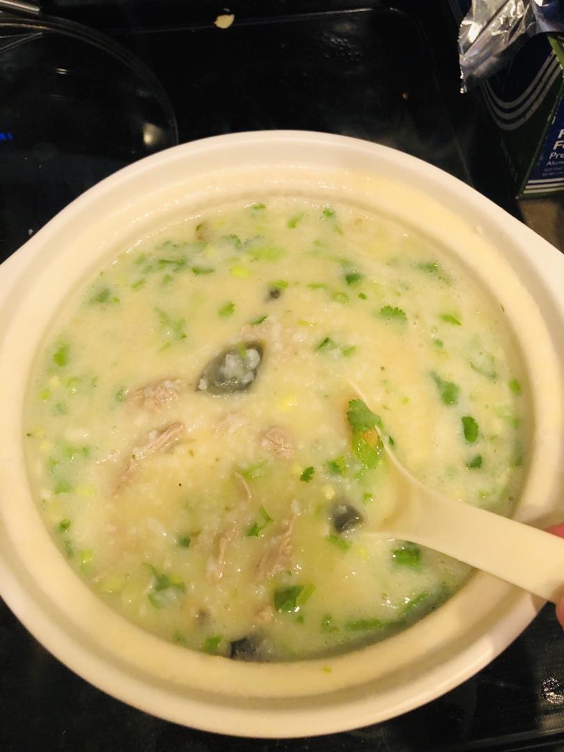 十五分钟快手之香滑皮蛋瘦肉粥(附五分钟电饭煲电压力锅更快捷方法)