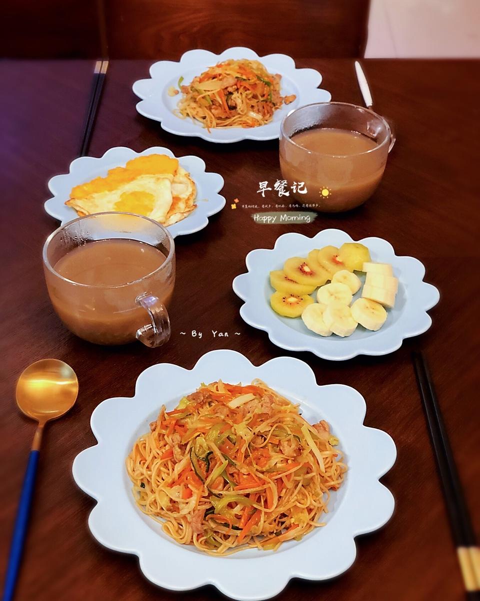学生早餐记录
