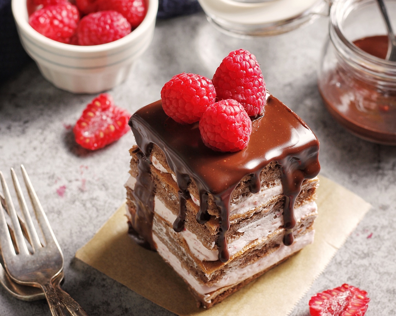 树莓巧克力蛋糕的做法
