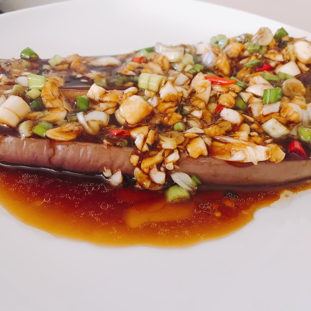 做菜太热，懒宝贝接着10分钟快手算你狠的蒜泥蒸茄子