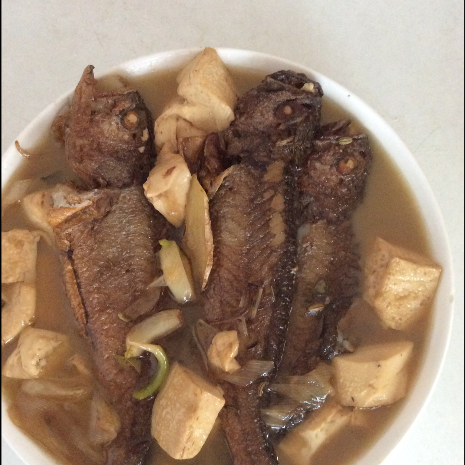 红烧黄鱼—鱼皮不破的小窍门