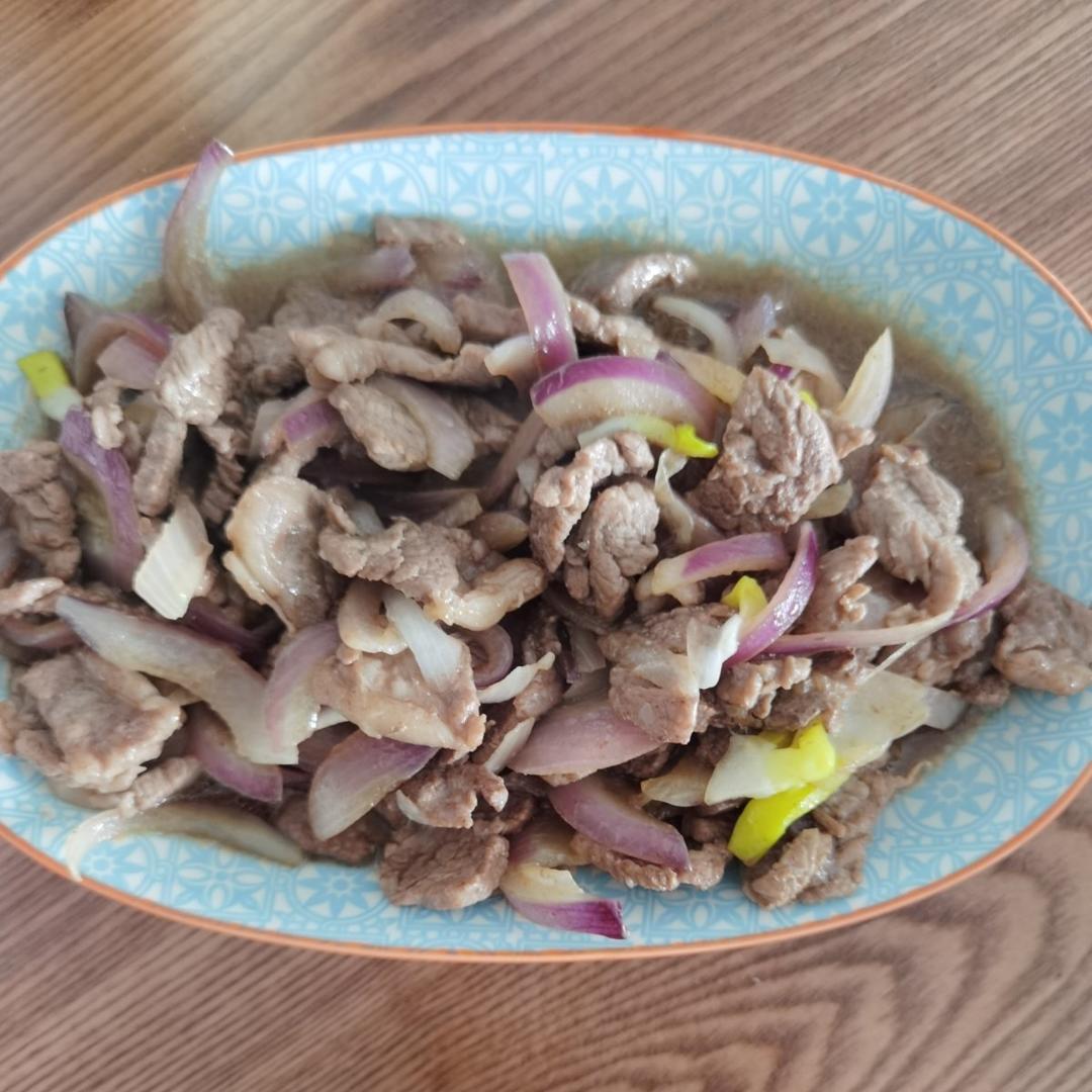 洋葱炒牛肉