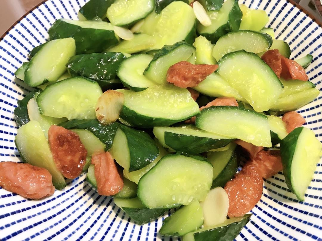 bowiehby做的黄瓜炒火腿肠