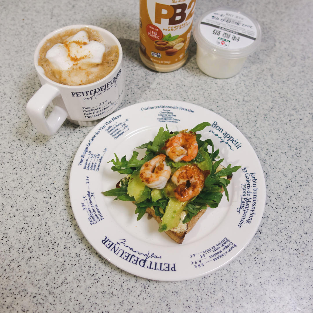 早餐:牛油果咖喱虾三明治434kcal
