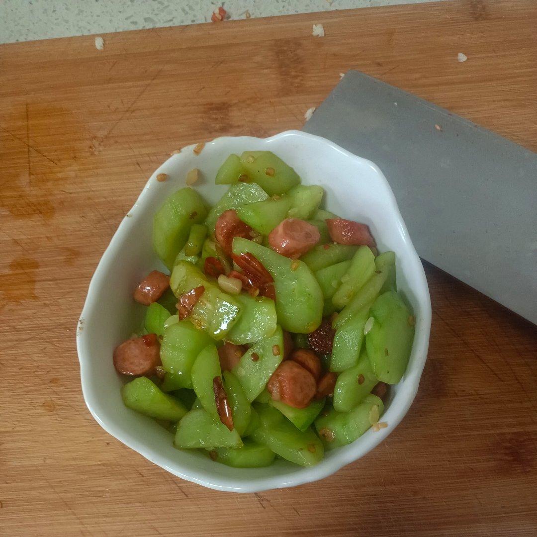 黄瓜炒火腿肠