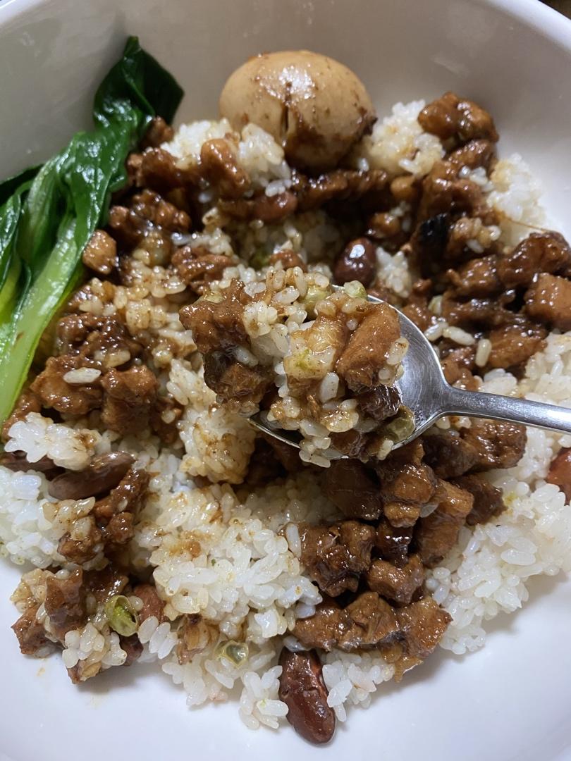 台式卤肉饭~
