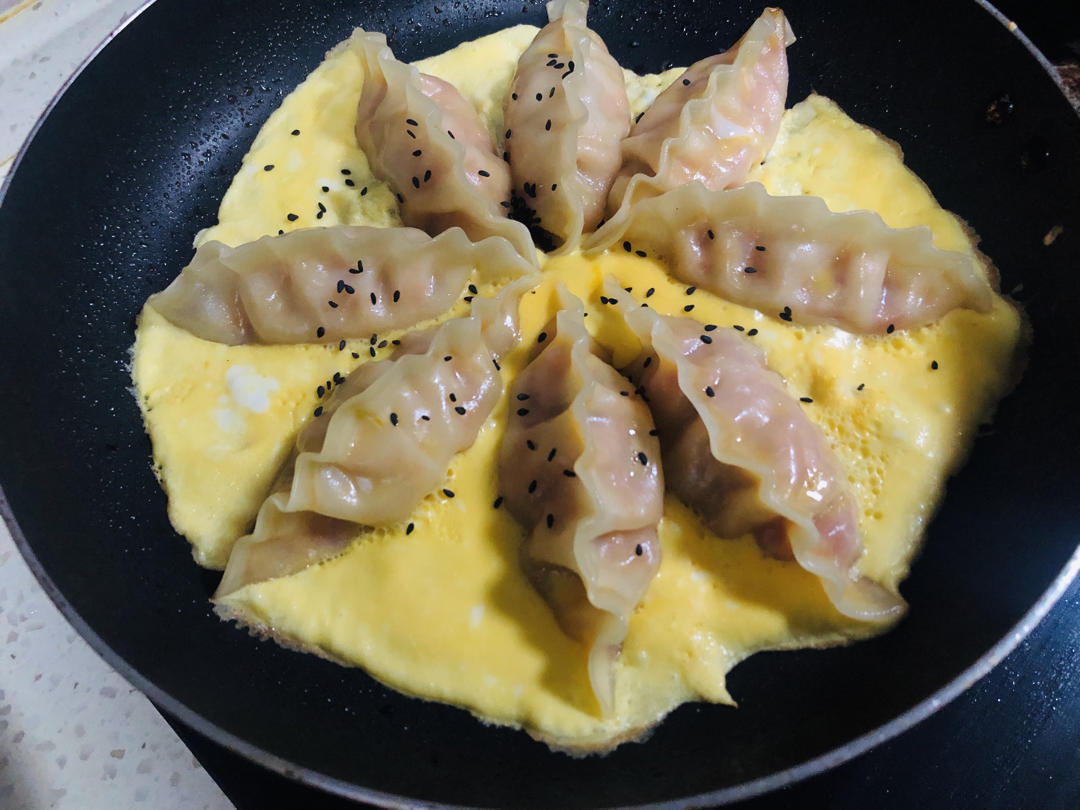 懒人快手抱蛋煎饺