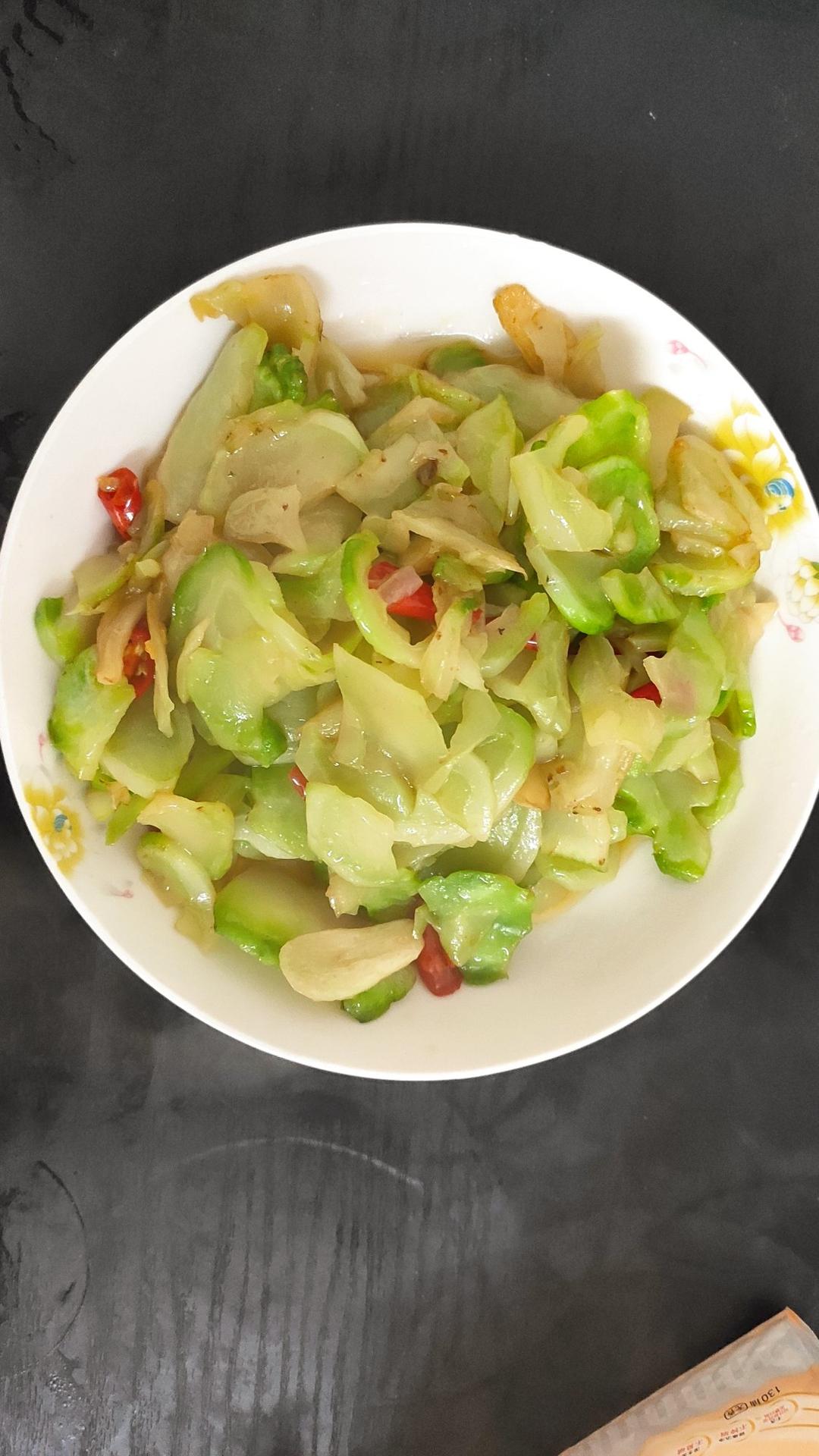 清炒儿菜（清香翠绿超好吃）