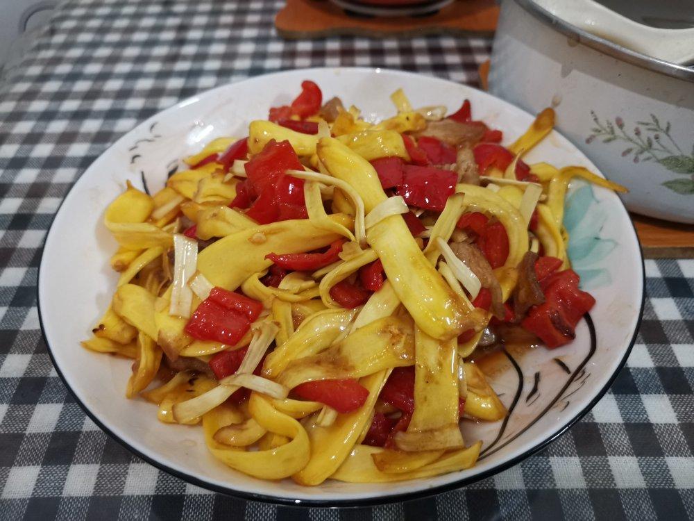 咣咣咣半仙做的菠萝蜜丝炒肉