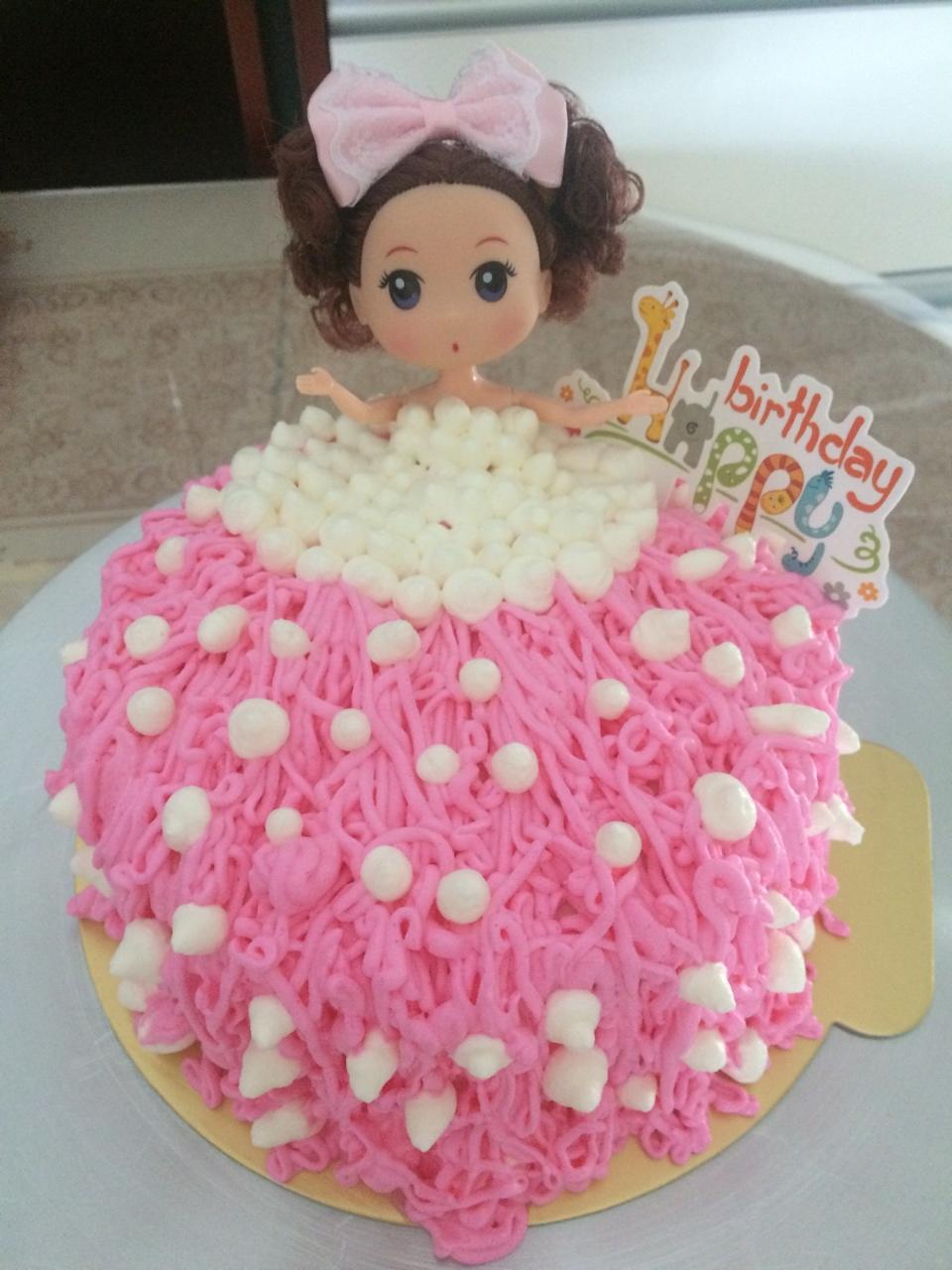 详细步骤制作泡泡浴娃娃蛋糕