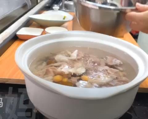 地胆头根茎都是“宝”，地胆头鸡汤“鮮味好”的做法 步骤4