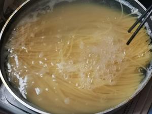 咖喱土豆墨鱼丸意面的做法 步骤4