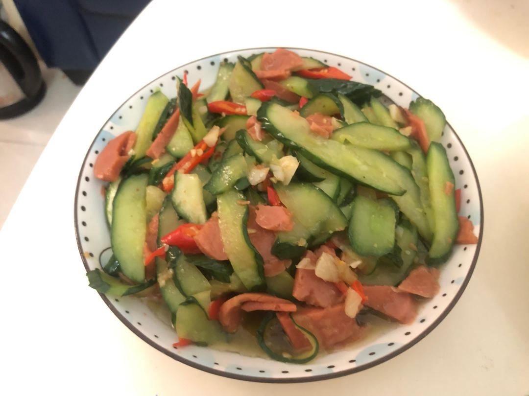 黄瓜炒火腿肠