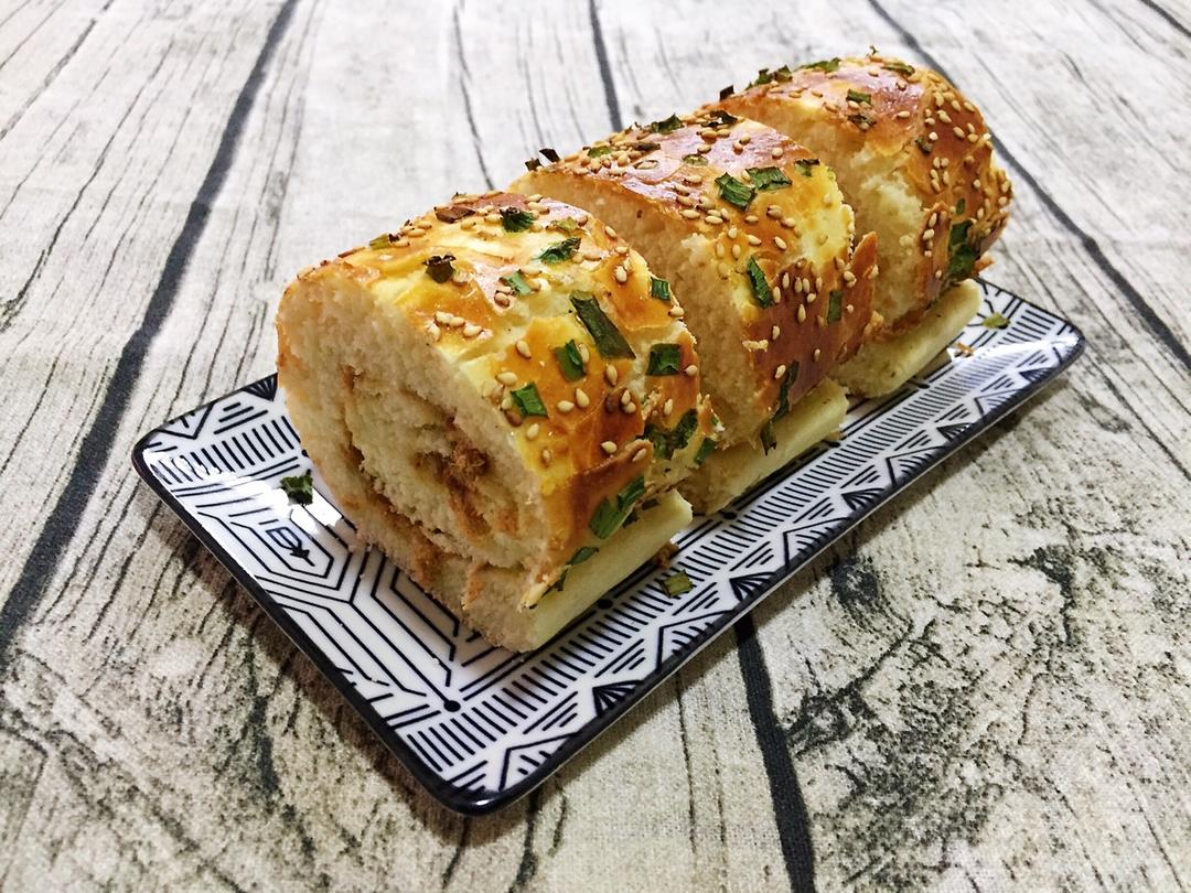 香葱肉松面包卷