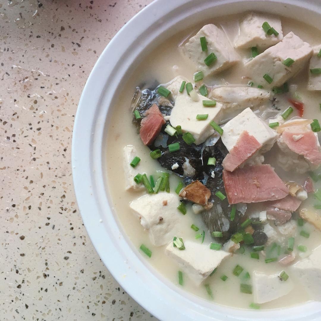 鱼头豆腐汤