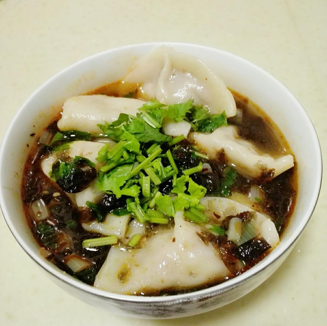 酸汤饺子