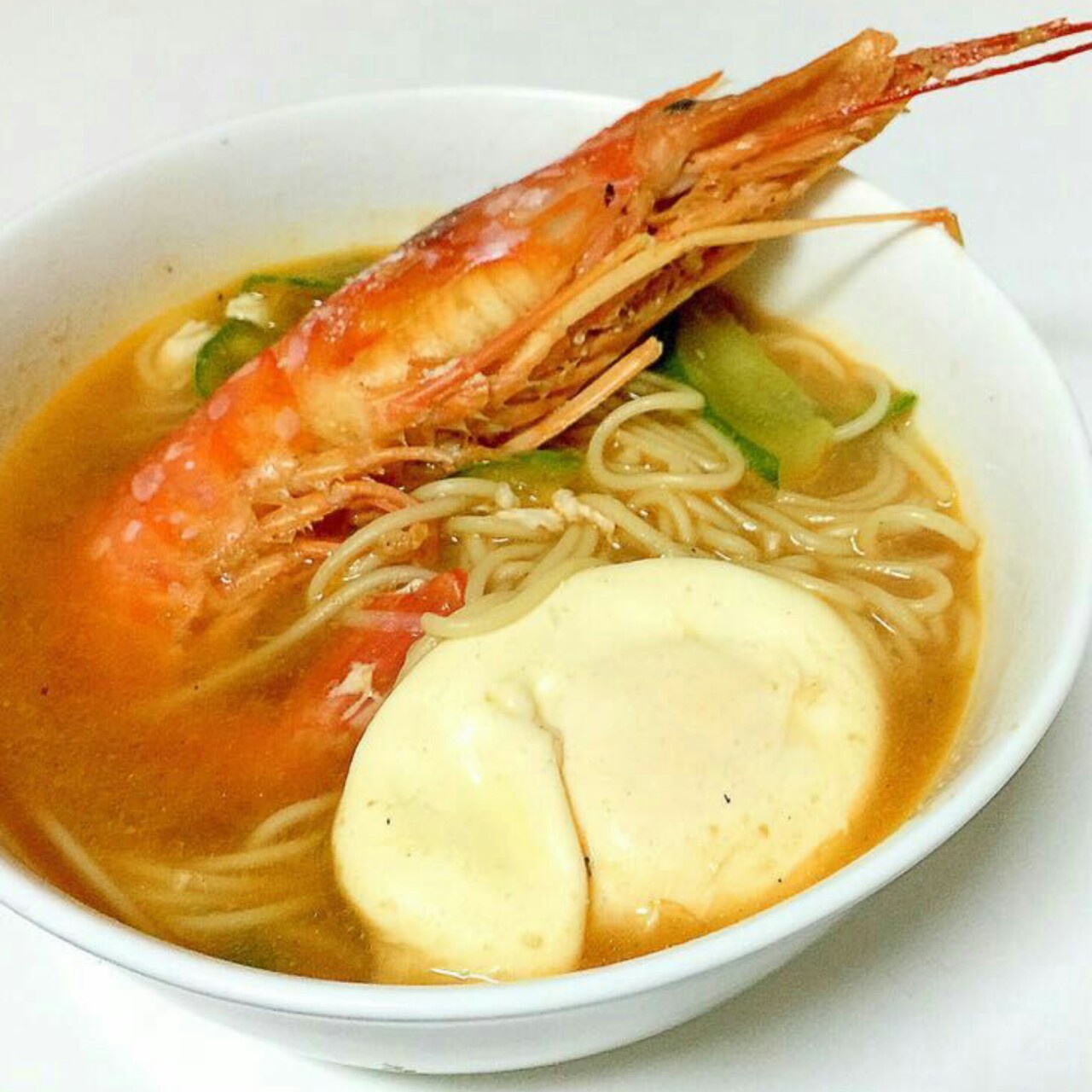 小雅麻麻做的鲜虾鸡蛋面