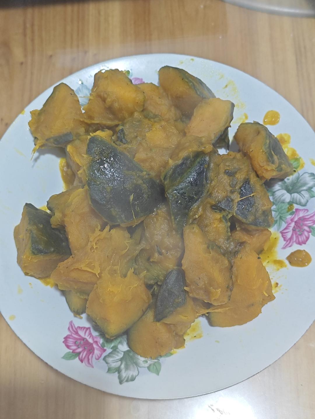 猪肉都不换的焖南瓜～吃起来糯糯甜甜咸咸的！