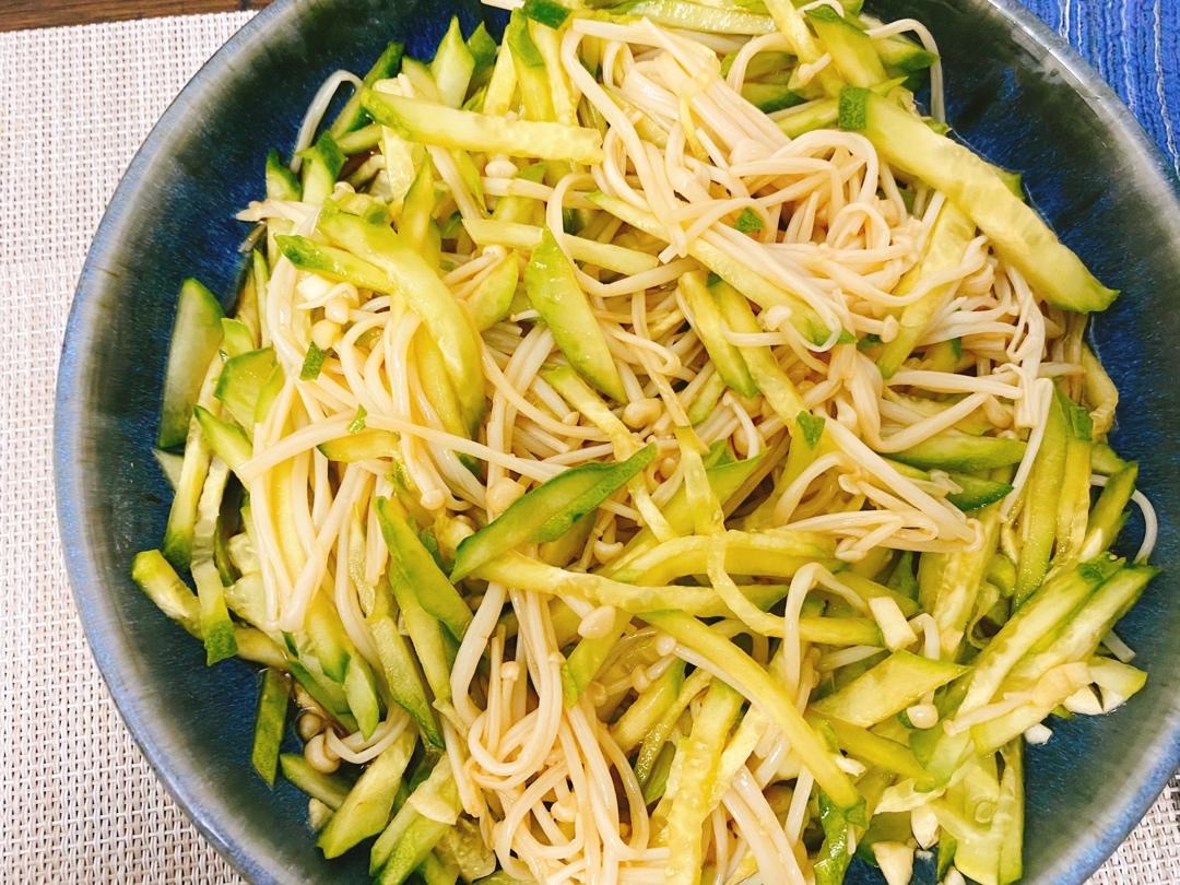 爽口金针菇拌黄瓜🥒