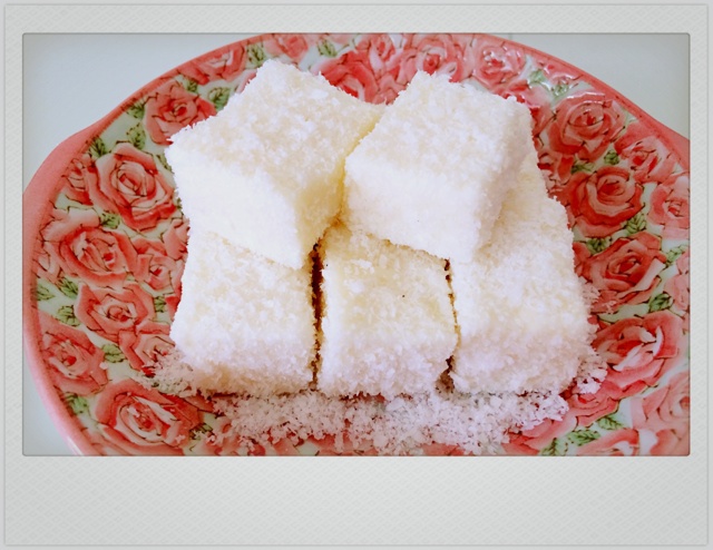 完胜85度C牛奶椰丝小方