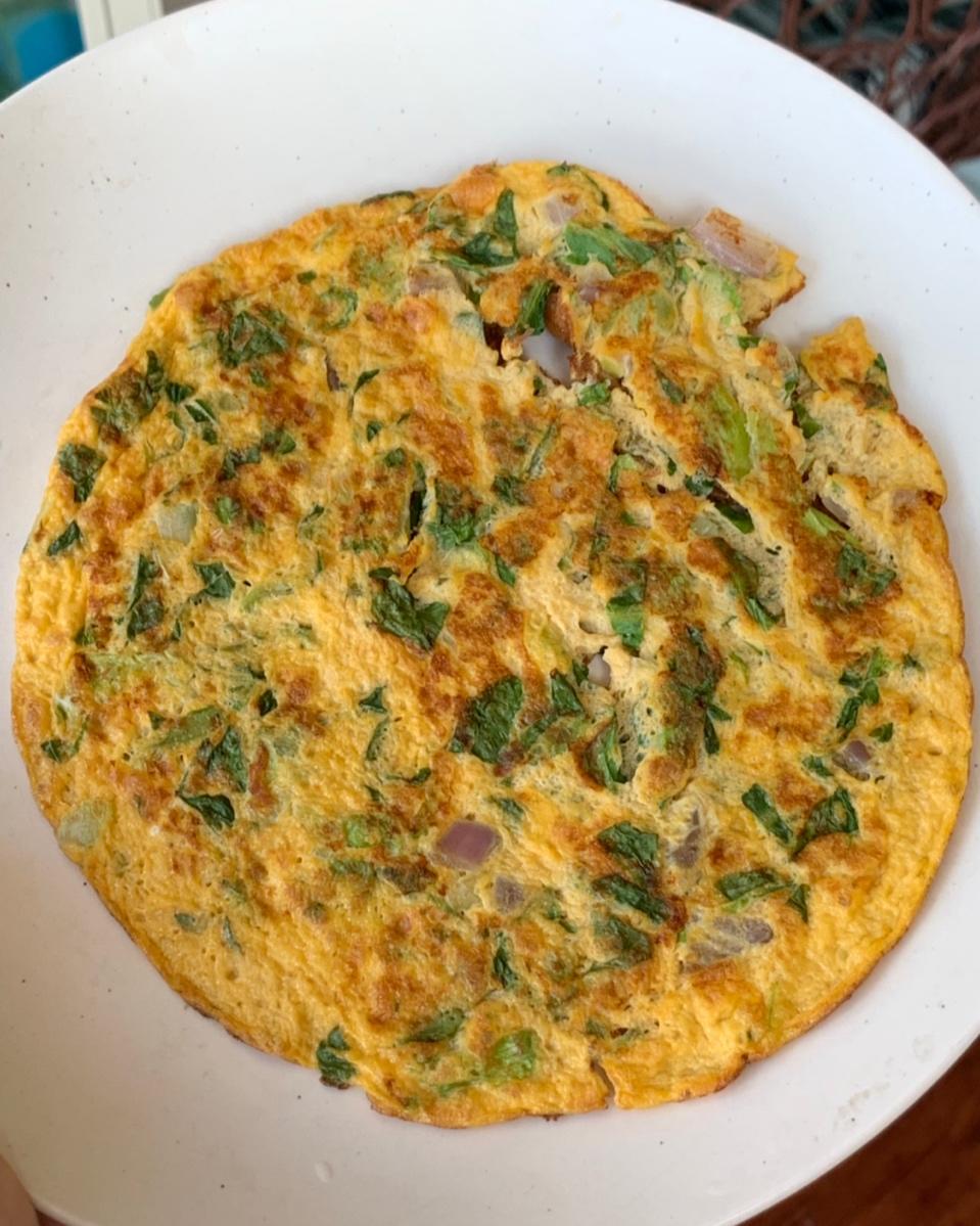 无油低碳健康早餐芝士蔬菜蛋“饼”