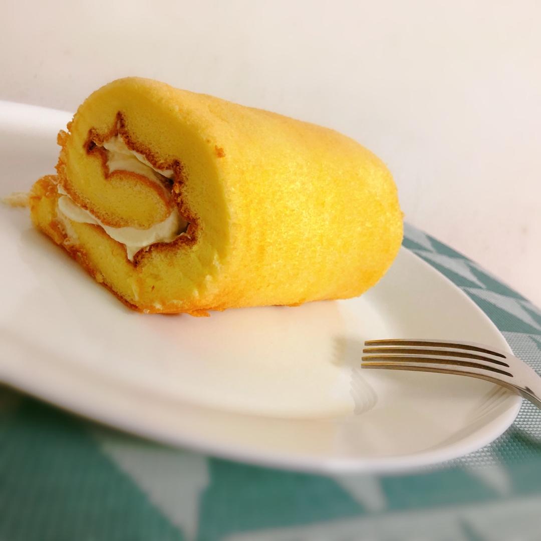超详细的瑞士卷奶油蛋糕卷原味蛋糕卷的制作方法 饱满不掉皮不开裂（附模具换算方法）