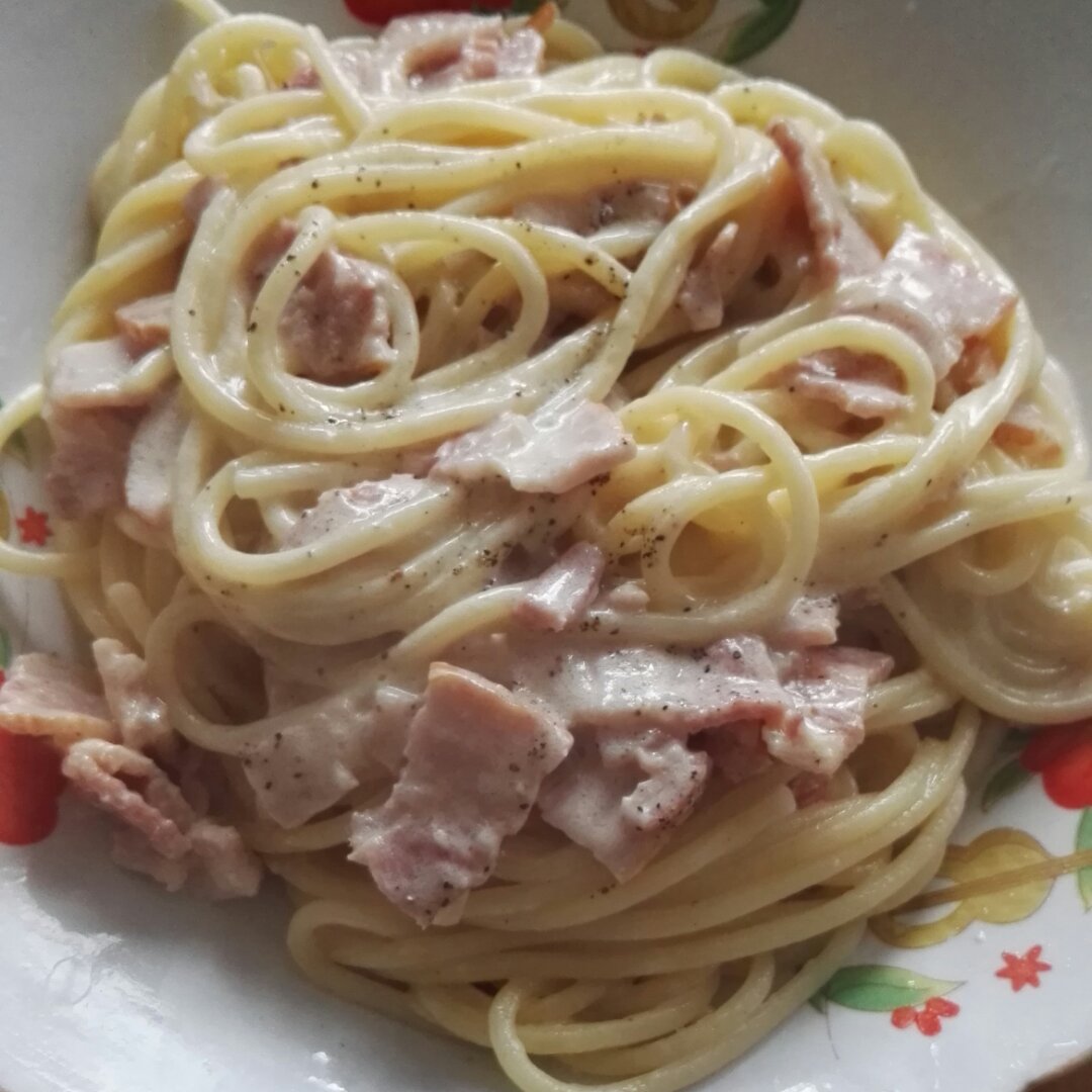 奶油培根意大利面