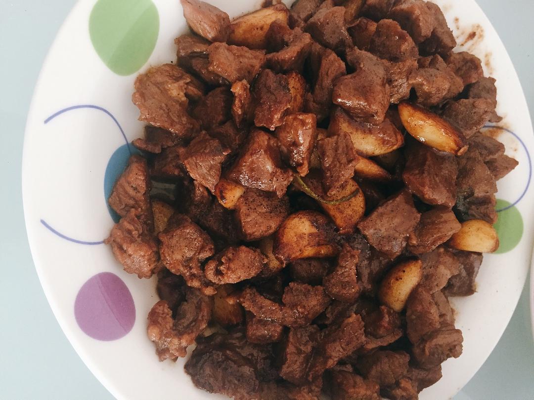 黑蒜子牛肉粒