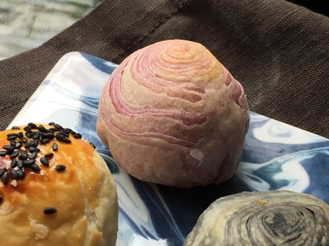 蛋黄酥~紫薯、抹茶、原味~花好月圆，中秋快乐~内附一次做六色蛋黄酥方法~