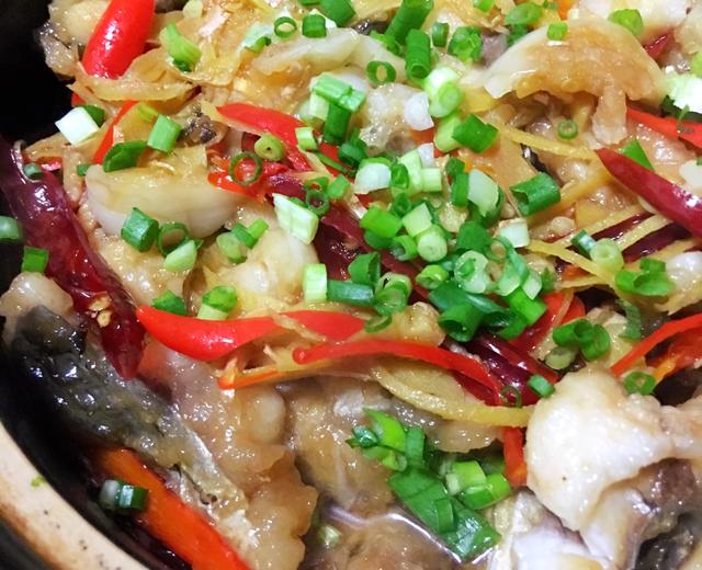 砂锅焖鱼煲的做法