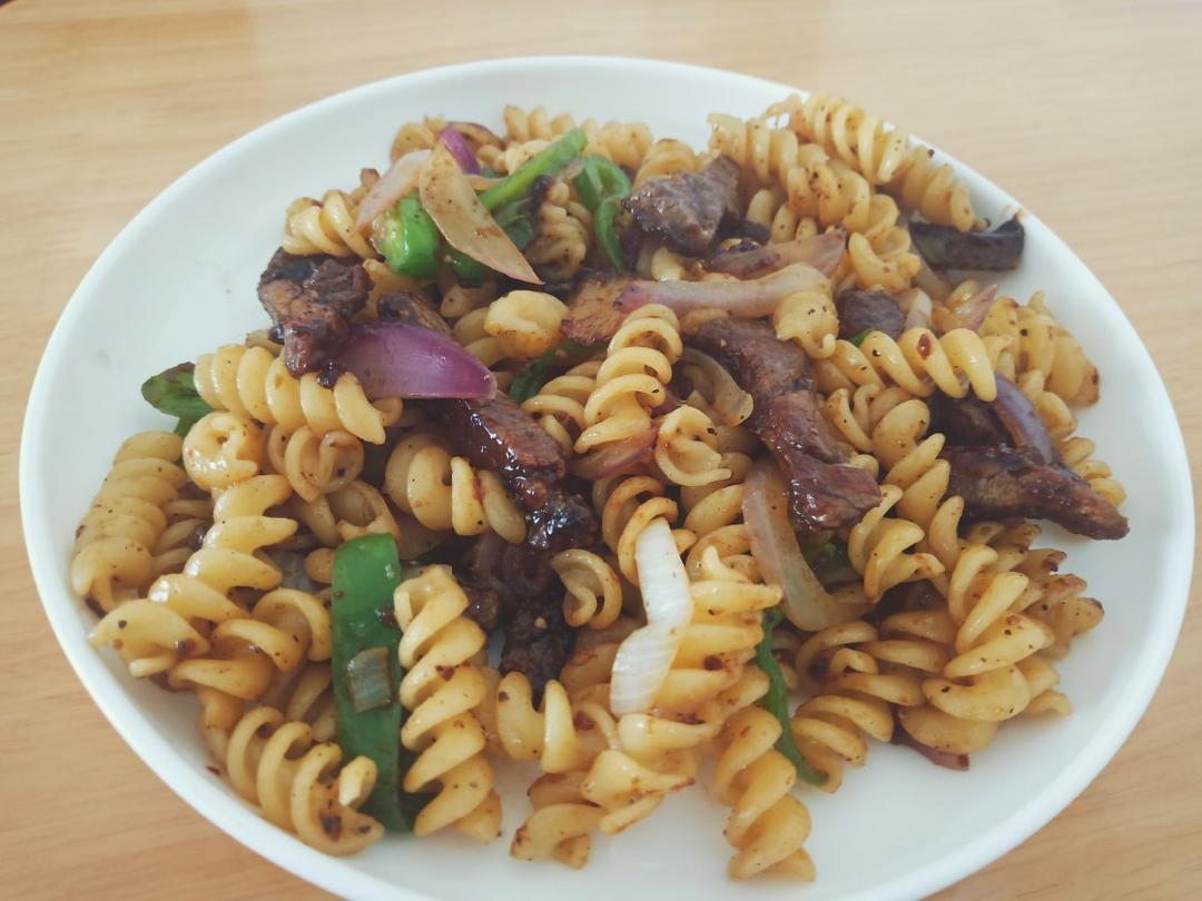 比餐厅好吃的黑椒牛柳意面🍝零失败简单教程