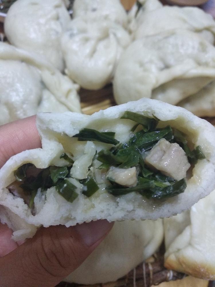 韭菜肉蒸包的做法