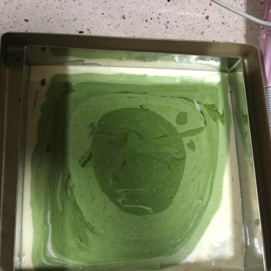 渐变抹茶慕斯蛋糕：我Amanda带着既美又作的抹茶甜点又来了！【曼食慢语】