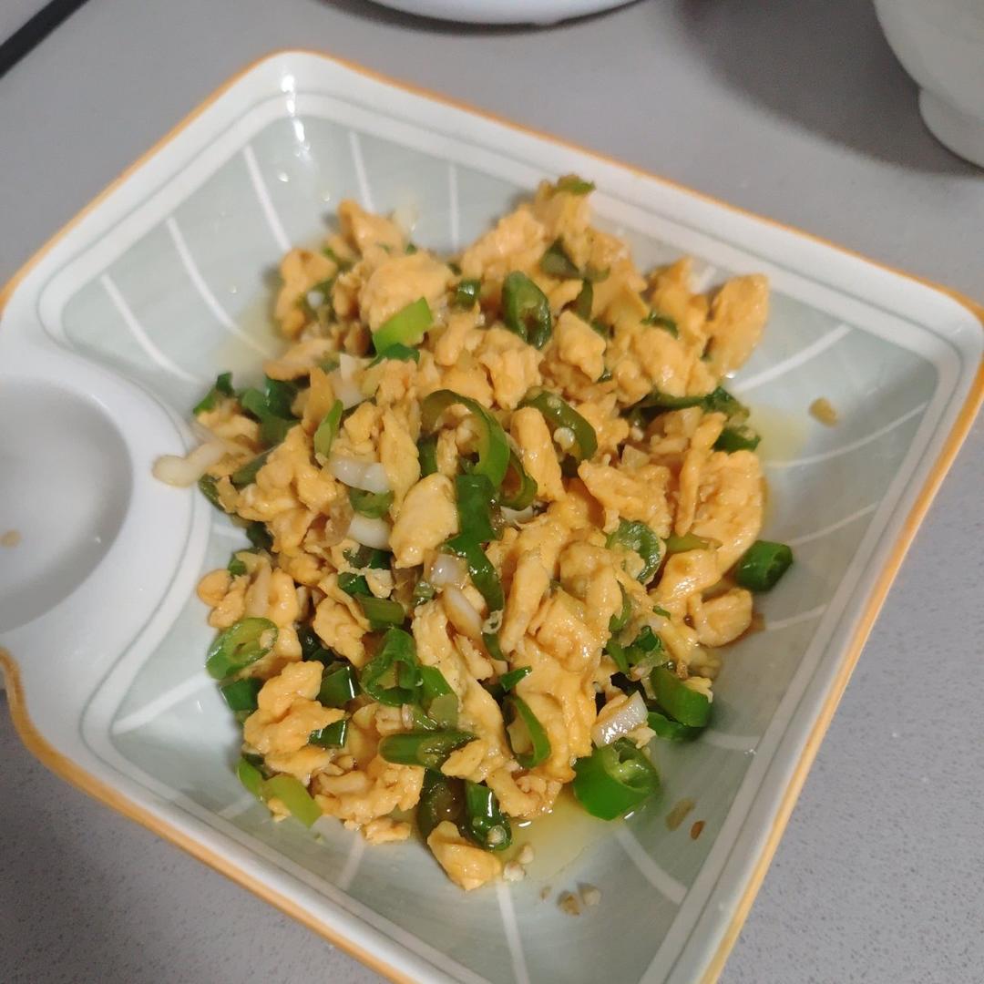 厨师长教你：“青椒炒鸡蛋”的家常做法 ,非常下饭