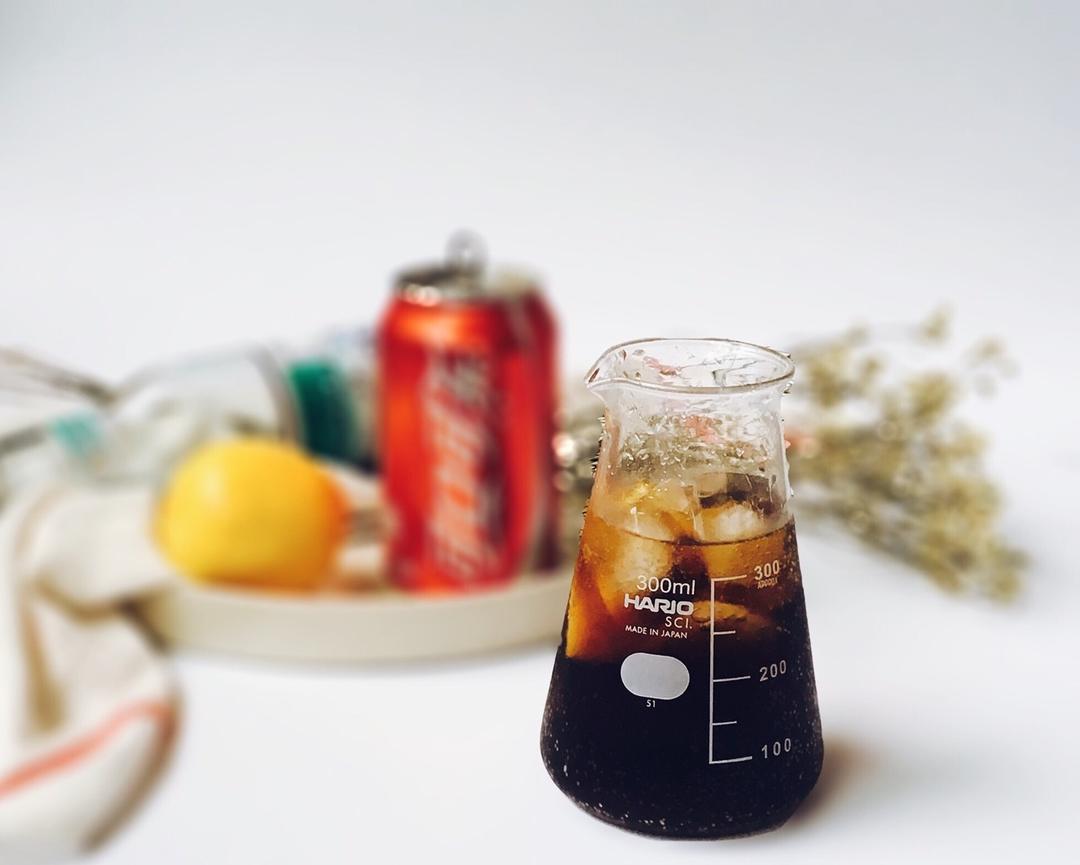 步骤图 如何优雅地喝掉一瓶白花蛇草水的做法 如何优雅地喝掉一瓶白花蛇草水的做法步骤 菜谱 下厨房