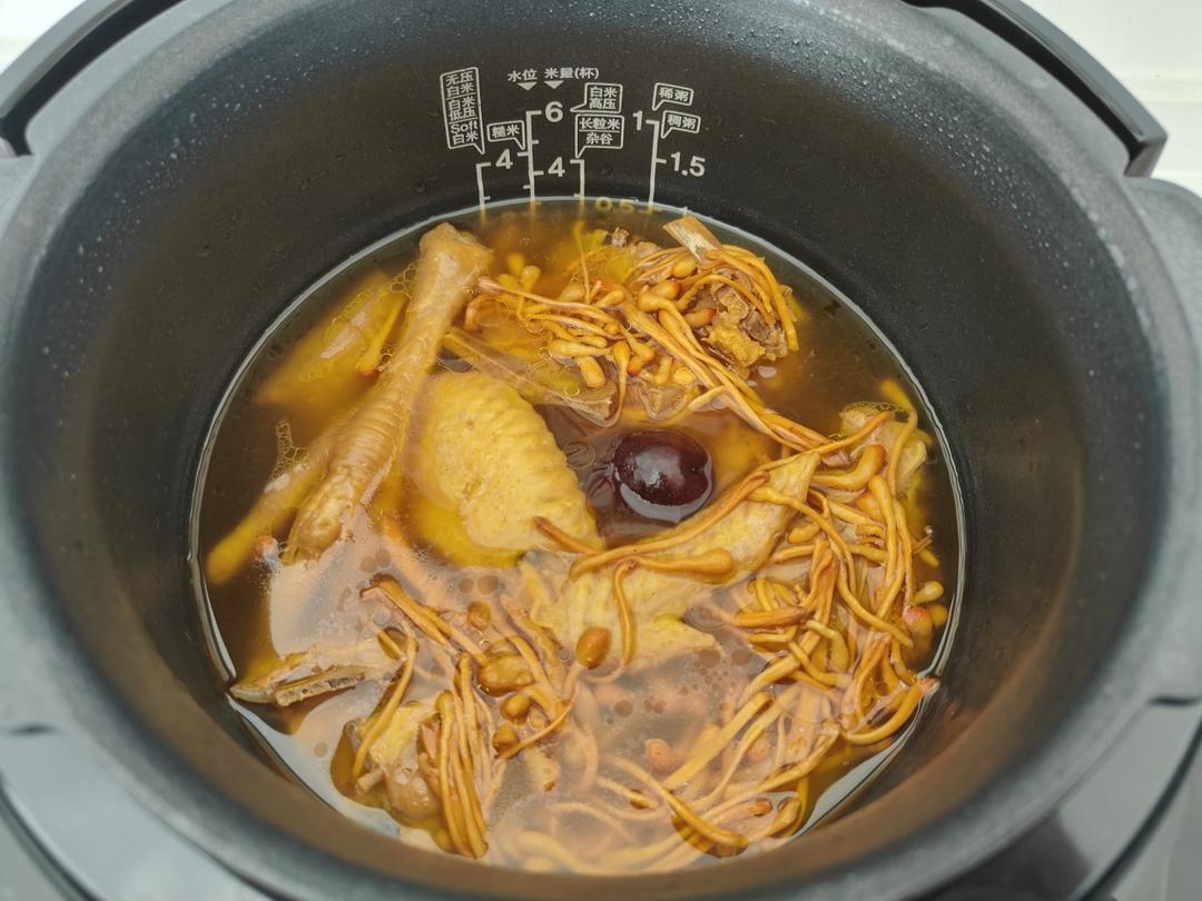 鲜美无敌：清炖鸡汤🐔