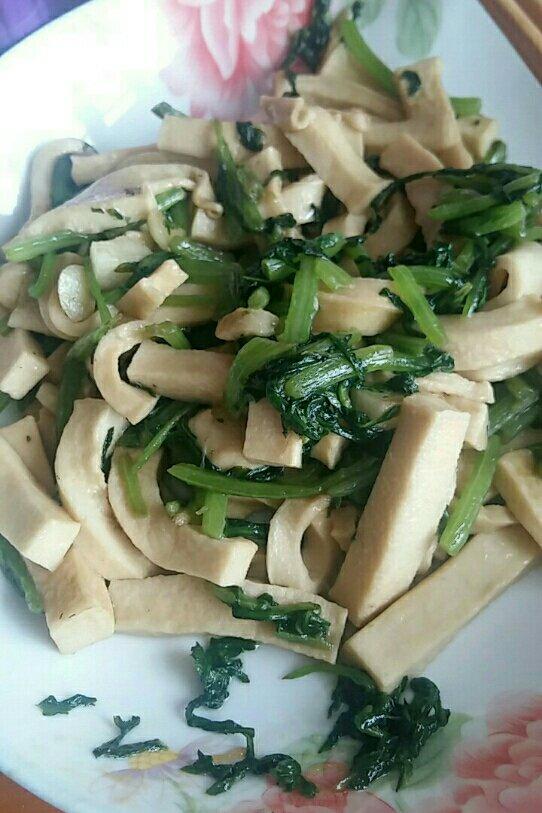 千页豆腐炒芹菜