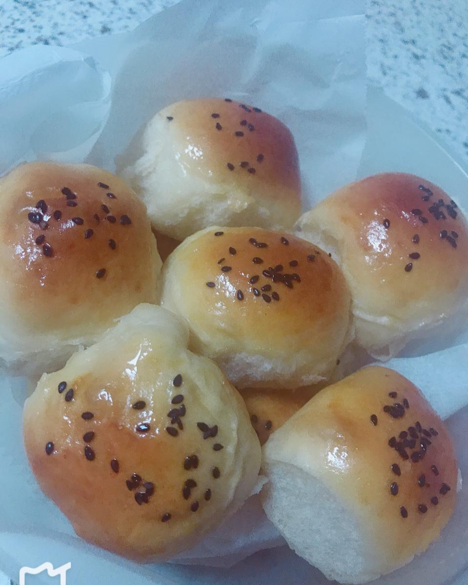 普通面粉做的柔软小餐包