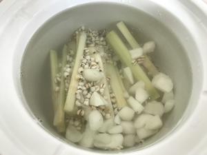 竹蔗马蹄薏米水的做法 步骤4