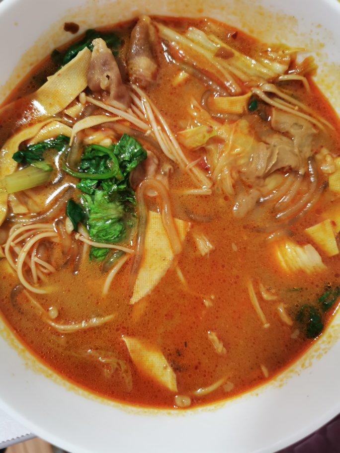 好吃到汤都喝光的「麻辣土豆粉」