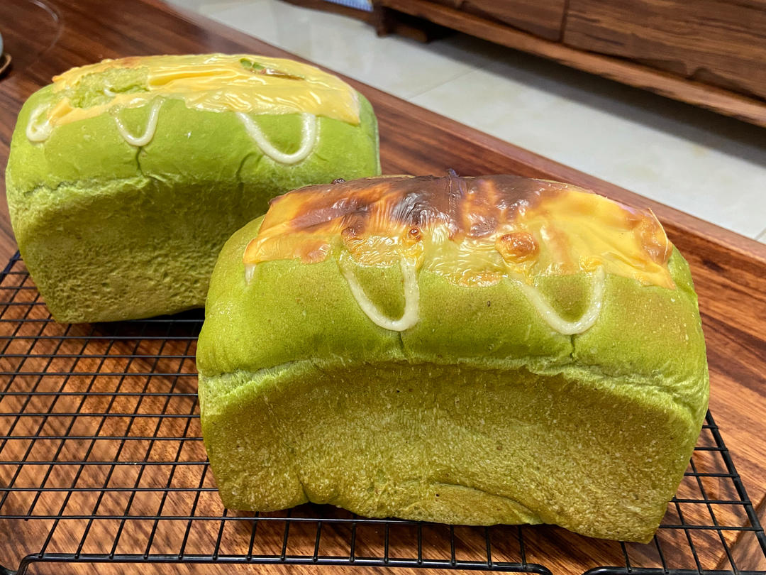 菠菜培根早餐吐司