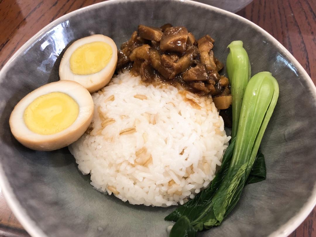 台式卤肉饭