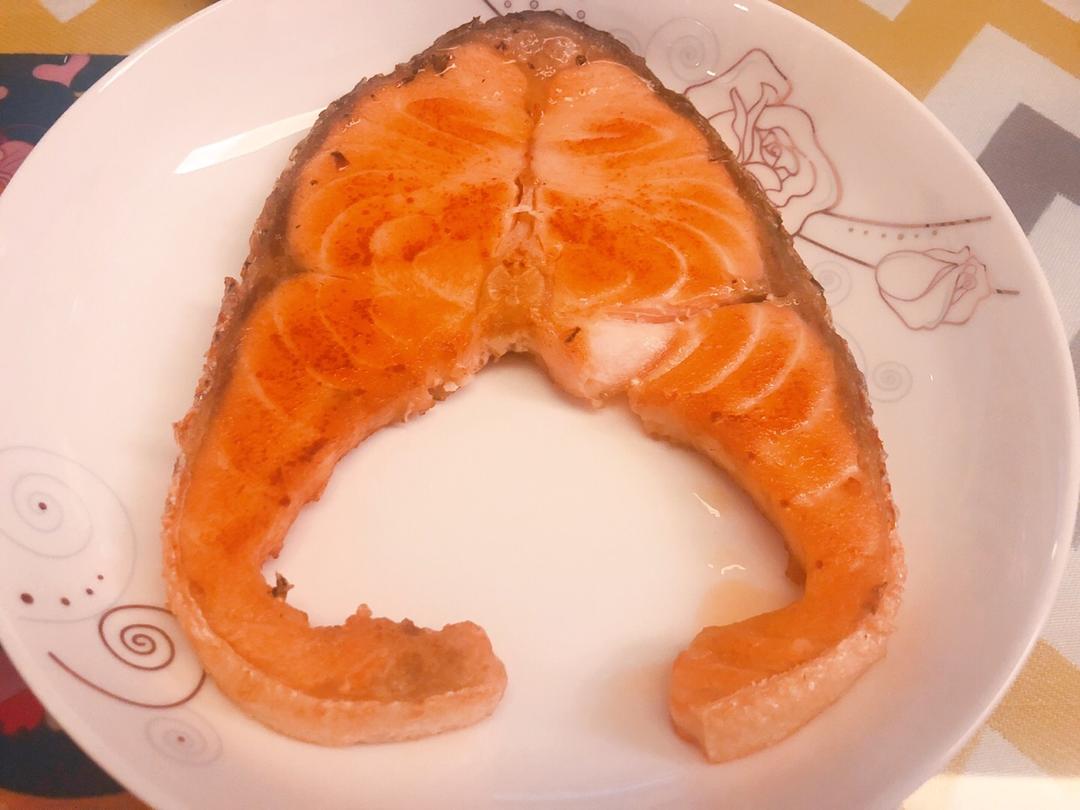 煎三文鱼