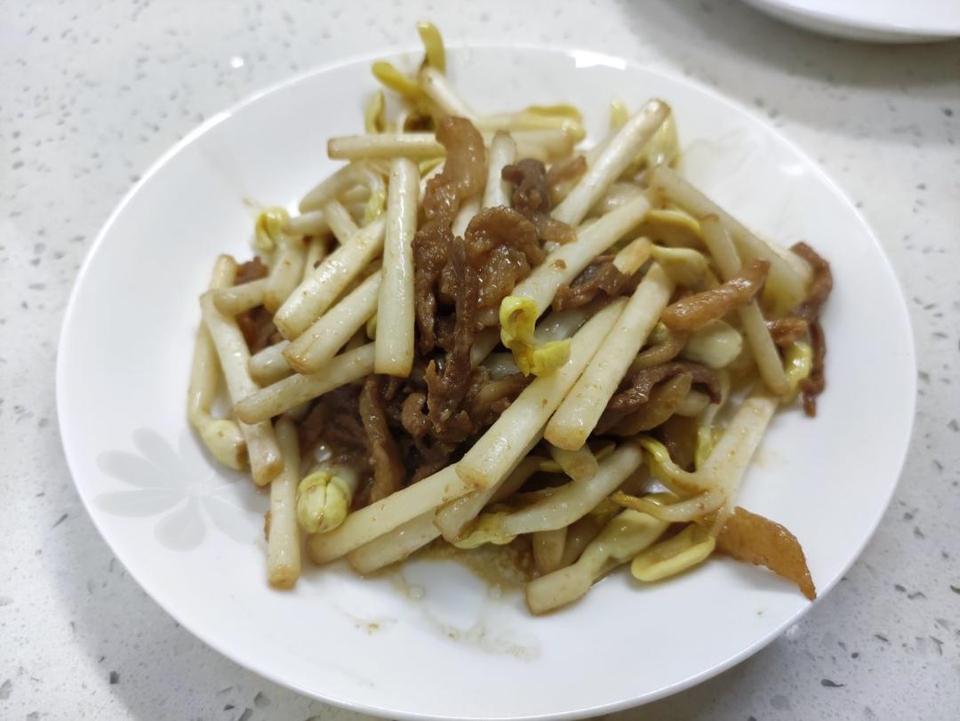花生芽炒肉丝
