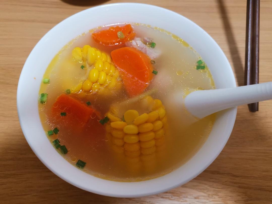排骨玉米汤